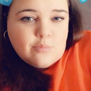 Meet your Posher, Carrie